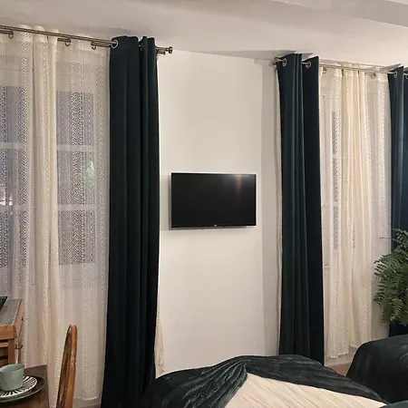 Particulier D'hote Le Philippe-le-bel بيت ضيافة 4*